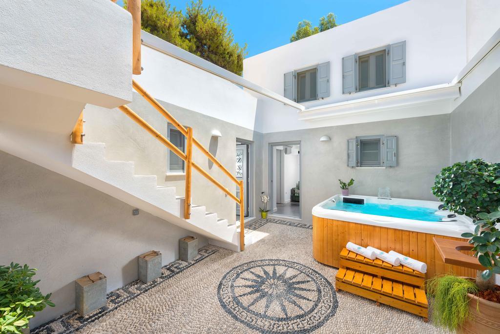 Villa Shore Summer House With Jacuzzi And Sea View !!!
